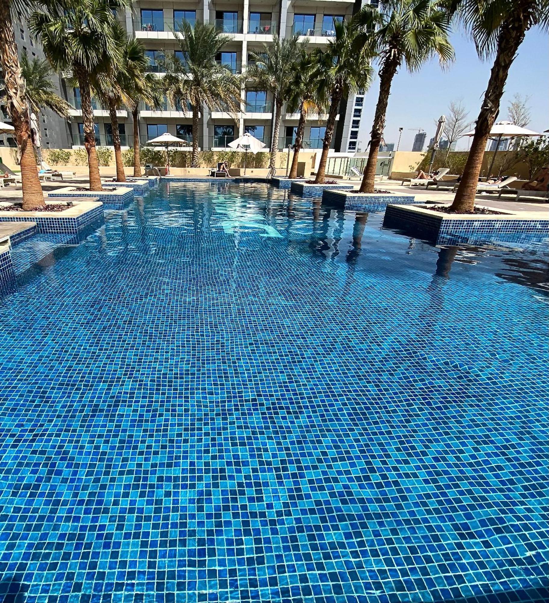 Luxbnb Ghalia J V C Apartment Dubai
